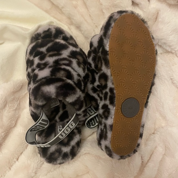 CUTEST UGGS! - Picture 2 of 2